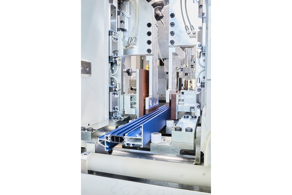 Aluminum Fabrication Machine